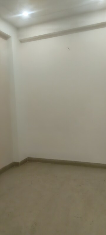 Room in 2 BHK Builder Floor at Sai Homes Sector 49, Sector 49 – for Sale