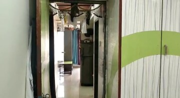 2 BHK Apartment For Rent in Mahaveer Apartments, Malad East