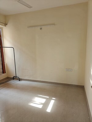 2 BHK Apartment For Rent in Shree Vardhman Mantra, Sector 67