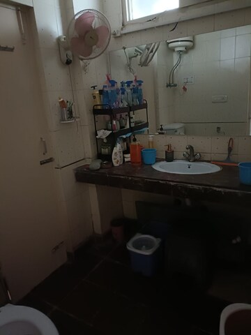 Team Area in 3 BHK Apartment at Sector 3 Dwarka – for Rent