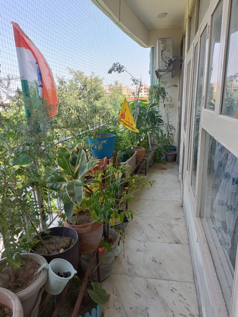 Balcony, sector 3 dwarka 3 Bedroom 1650 Sq.Ft. Apartment In Sector 3 Dwarka Delhi 9636632