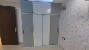 Furnished Amenities in 4 BHK Apartment at Aradhya Homes, Sector 67a – for Rent