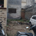 109 Sq.Yd. Plot in Gee Associates 