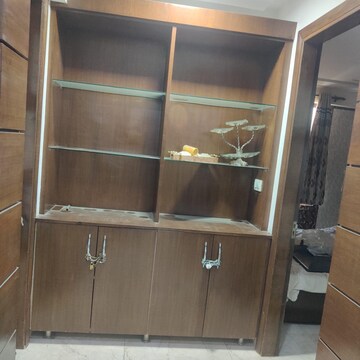 Furnished Amenities in 3 BHK Apartment at Sector 10 Dwarka – for Rent