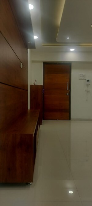 Furnished Amenities in 2 BHK Apartment at Romell Umiya Grandeur, Goregaon East – for Rent