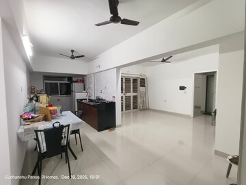 Master Bedroom in 2 BHK Apartment at Bhide Bhadane Bhidewadi, Vadgaon Budruk – for Rent