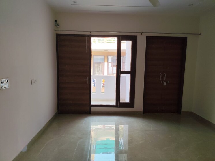 Room, sector 38 2 Bedroom 2000 Sq.Ft. Builder Floor In Sector 38 Gurgaon 9640399