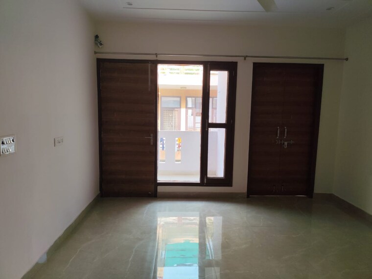 Room, sector 38 2 Bedroom 2000 Sq.Ft. Builder Floor In Sector 38 Gurgaon 9640399