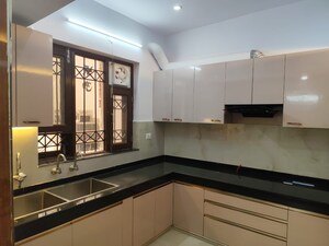 Kitchen in 2 BHK Builder Floor at Sector 38 – for Rent