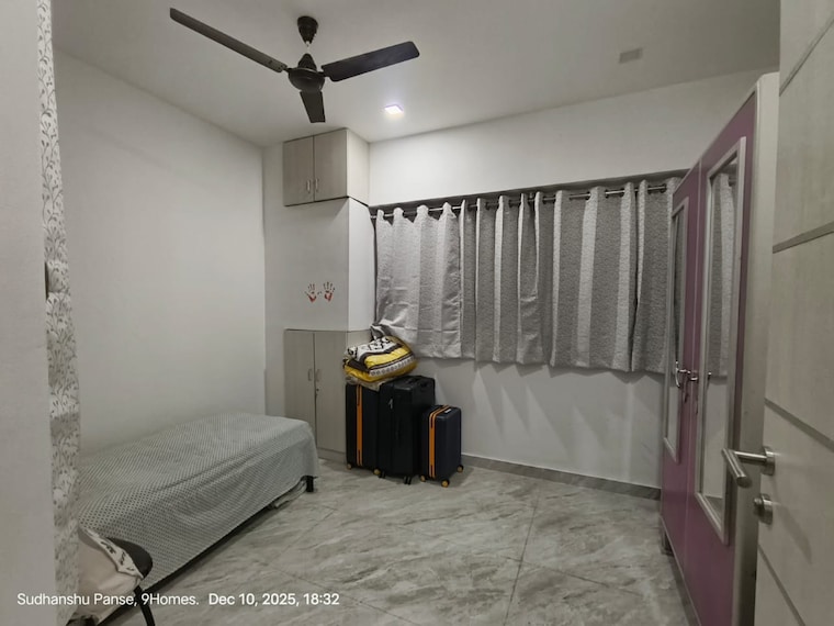 Room, sinhagad road 2 Bedroom 1100 Sq.Ft. Apartment In Sinhagad Road Pune 9640408