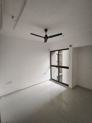 Room in 1 BHK Apartment at Lodha Lakeshore Greens, Dombivli East – for Sale
