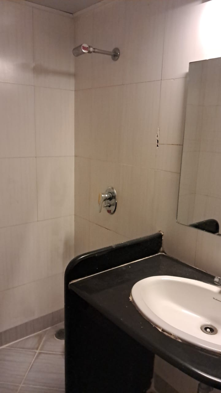 3.5 BHK + Extra Room Apartment For Rent in Oxford Village Condominium