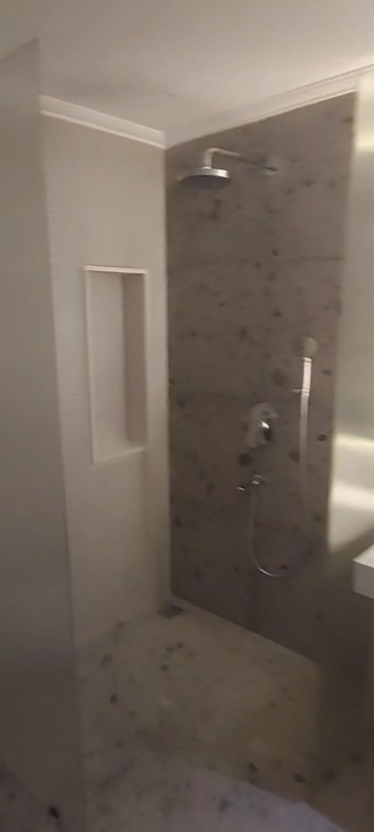 Bathroom, vasant kunj 3 Bedroom 1600 Sq.Ft. Apartment In Vasant Kunj Delhi 9640452