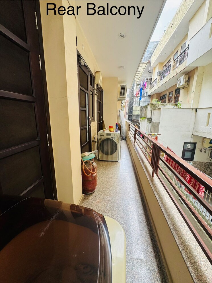 Balcony, sector 46 2 Bedroom 1900 Sq.Ft. Builder Floor In Sector 46 Gurgaon 9640430