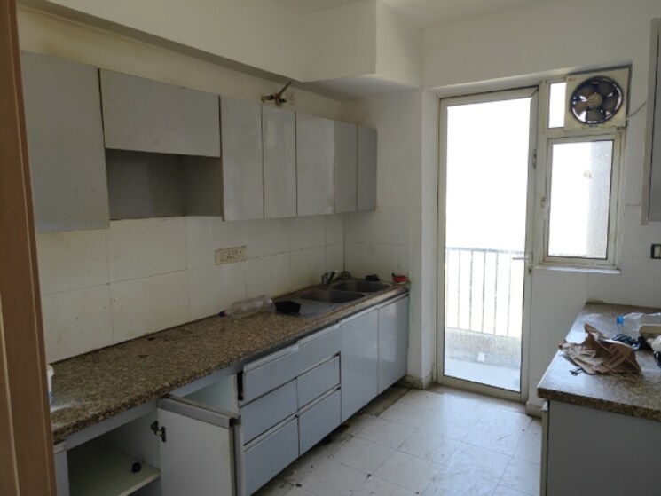 Kitchen, dlf-new-town-heights-ii 4 Bedroom 2530 Sq.Ft. Apartment In Sector 86 Gurgaon 9640503