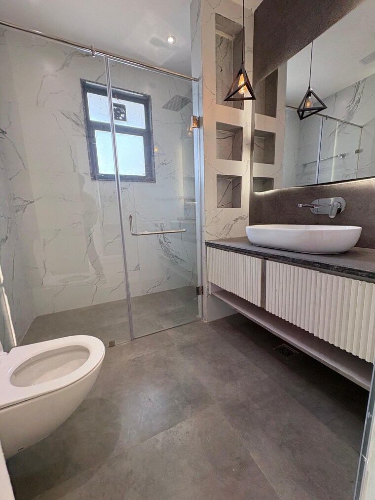 Bathroom, sector 46 3 Bedroom 2900 Sq.Ft. Builder Floor In Sector 46 Gurgaon 9640461