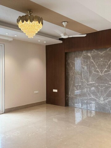 Room in 3 BHK Builder Floor at Sector 46 – for Rent