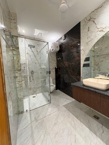 Bathroom in 3 BHK Builder Floor at Sector 46 – for Rent