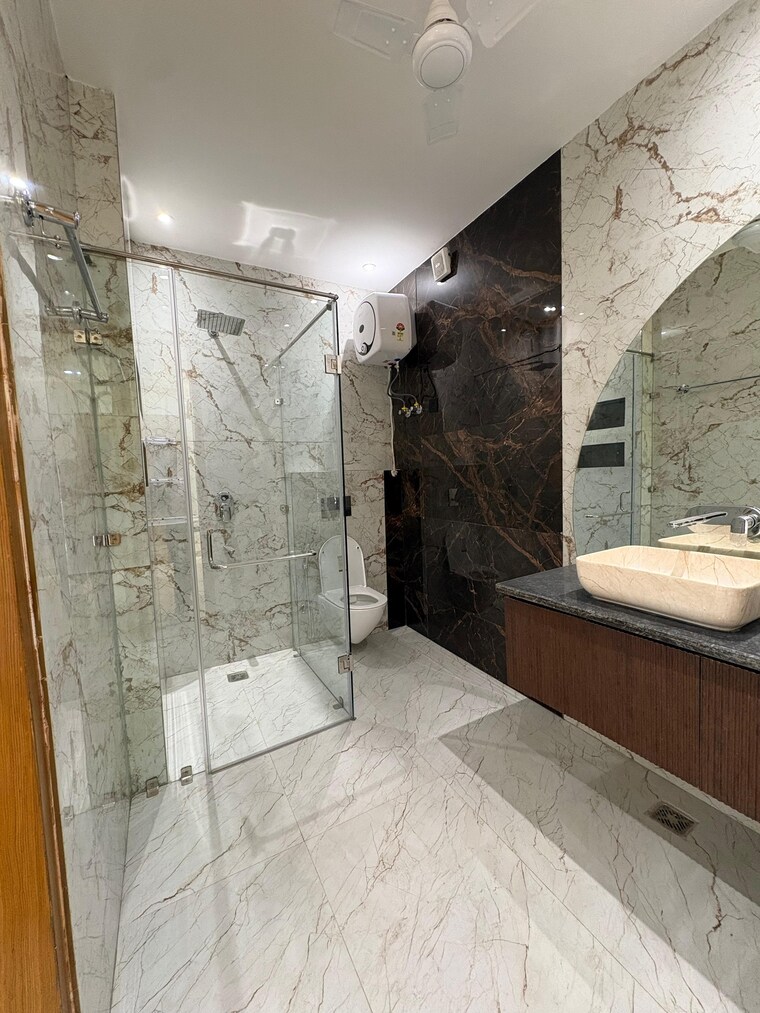 Bathroom, sector 46 3 Bedroom 2900 Sq.Ft. Builder Floor In Sector 46 Gurgaon 9640461