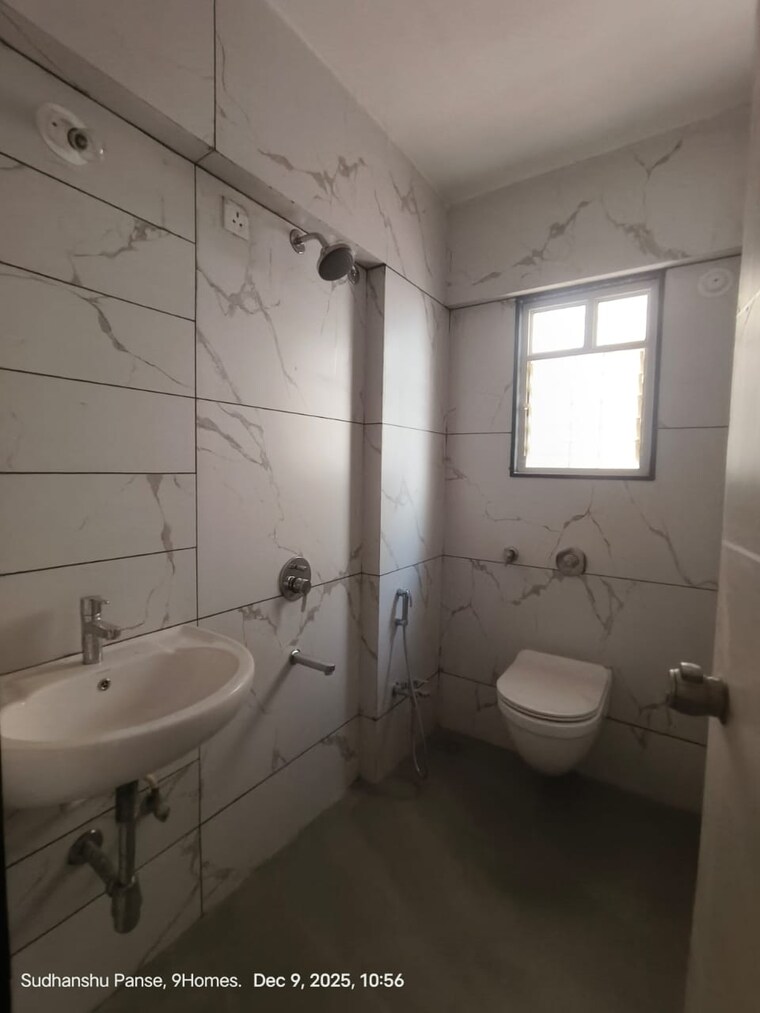 Bathroom, anand nagar 2 Bedroom 1050 Sq.Ft. Apartment In Anand Nagar Pune 9640462