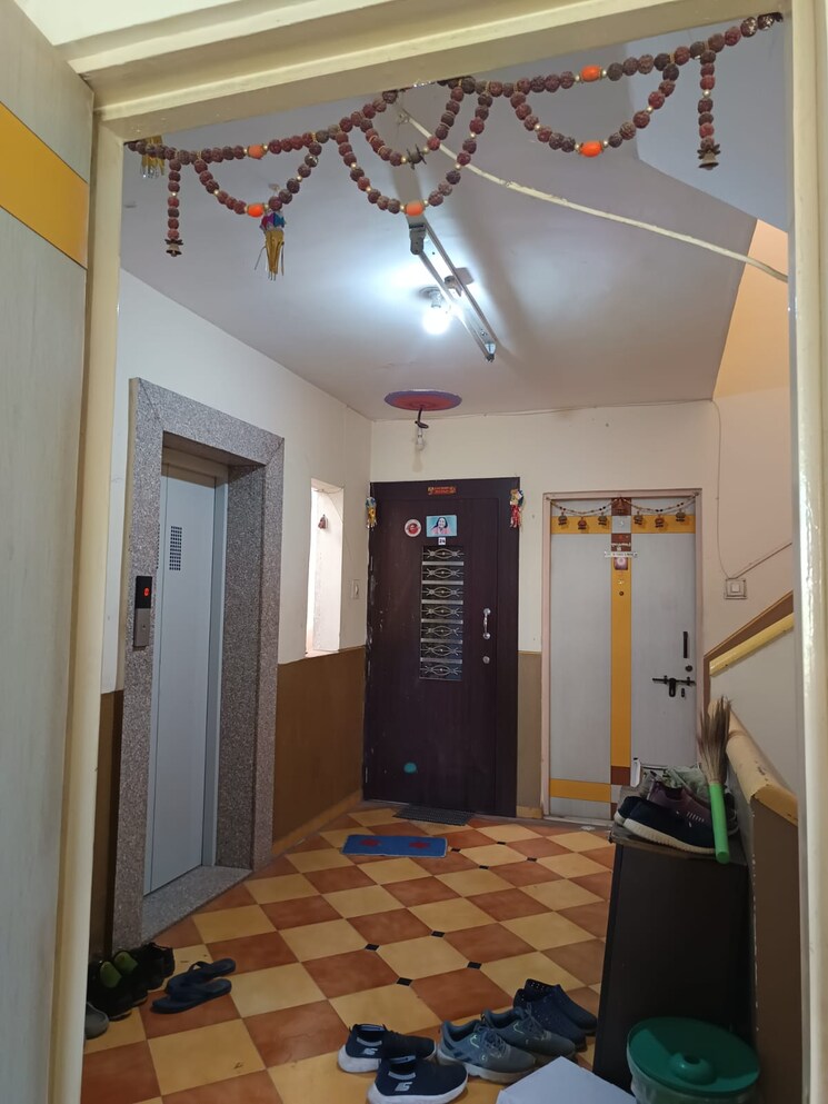 Living Room, spring-glory-co-operative-society 1 Bedroom 650 Sq.Ft. Apartment In Kharadi Pune 9640510