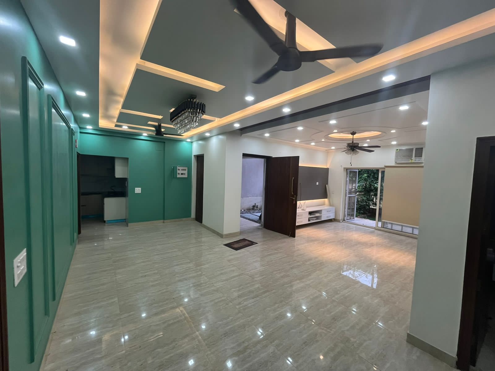 4 BHK + Servant Room Builder Floor For Sale in Puri Aman Vilas
