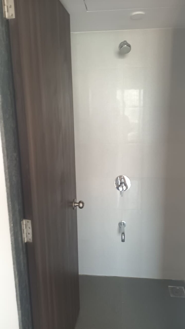 Bathroom, puranik-hometown 1 Bedroom 450 Sq.Ft. Apartment In Ghodbunder Road Thane 9640519