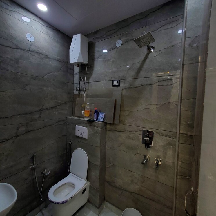 Master Bedroom, uttam nagar 1 Bedroom 60 Sq.Yd. Builder Floor In Uttam Nagar Delhi 9640554