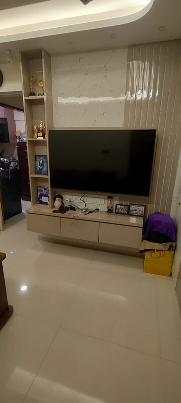 Furnished Amenities in 1 BHK Apartment at Rosa Gardenia, Ghodbunder Road – for Rent
