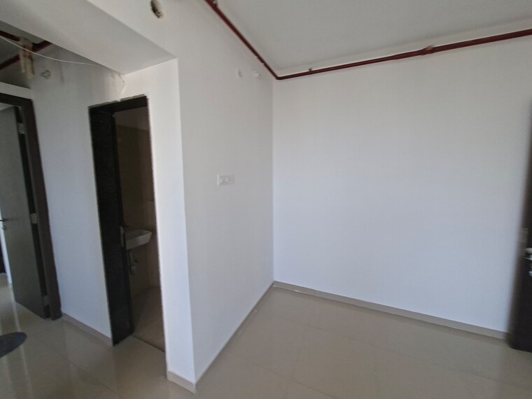 Room, shri-siddhivinayak-chs-haware 1 Bedroom 560 Sq.Ft. Apartment In Haware City Thane 9640576