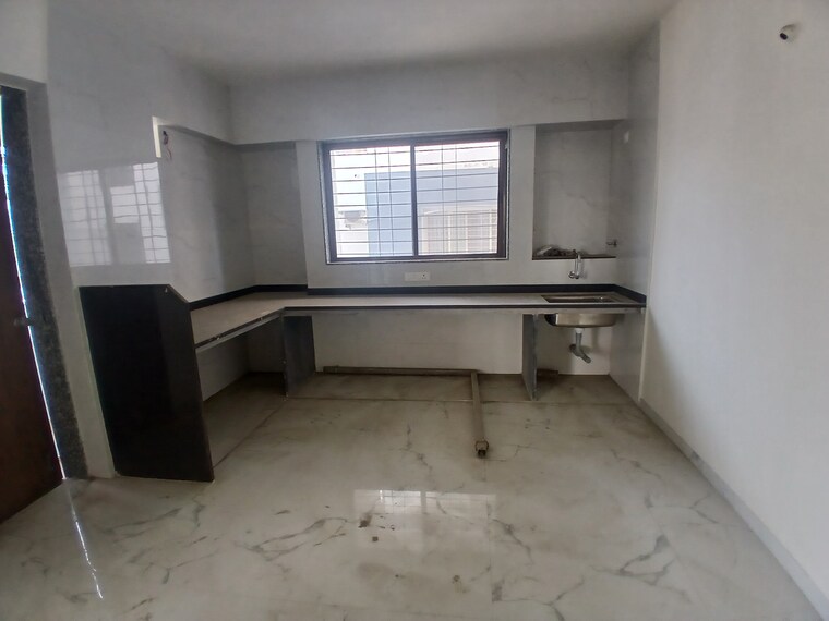 Kitchen, rameshwar nagar 3 Bedroom 1850 Sq.Ft. Apartment In Rameshwar Nagar Nashik 9640595