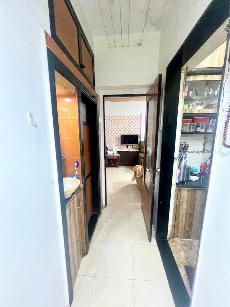 undefined, green-meadows-bluilding-2-chs-ltd 2 Bedroom 850 Sq.Ft. Apartment In Kandivali East Mumbai 9640585