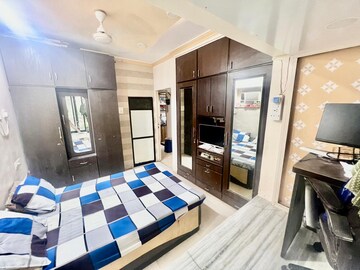 Team Area in 2 BHK Apartment at Green Meadows Bluilding 2 Chs Ltd, Kandivali East – for Rent