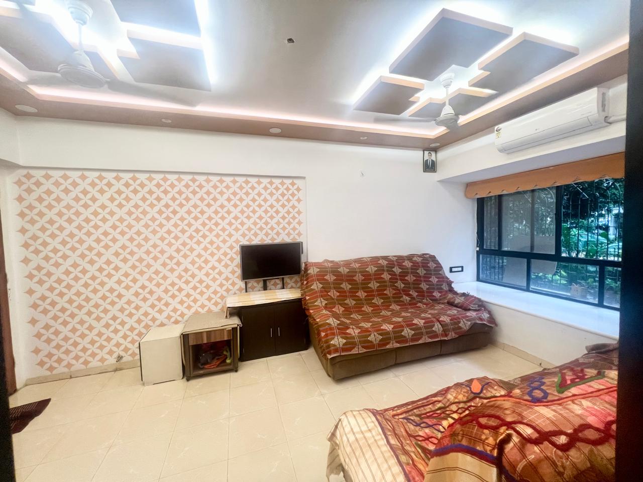 2 BHK Apartment For Rent in Green Meadows Bluilding 2 Chs Ltd