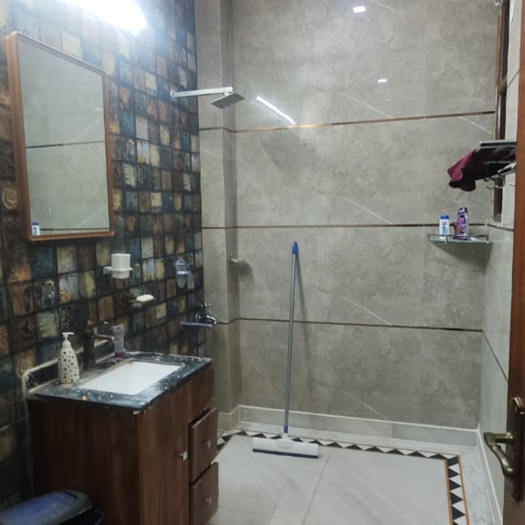 Bathroom, malviya nagar 2 Bedroom 900 Sq.Ft. Independent House In Malviya Nagar Delhi 9640600