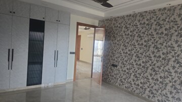 Building Lobby in 4 BHK Builder Floor at Uppal Southend, Sector 49 – for Rent