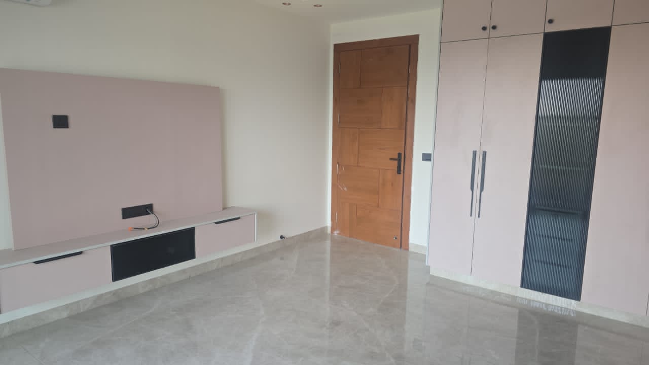 4 BHK + Servant Room Builder Floor For Rent in Uppal Southend