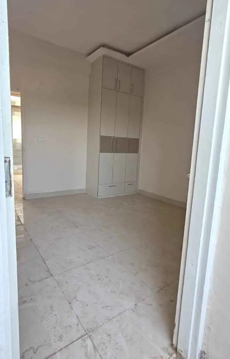 Room, dhakoli 2 Bedroom 100 Sq.Ft. Apartment In Dhakoli Zirakpur 9640625