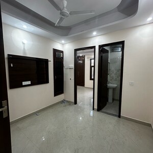 Room in 2 BHK Builder Floor at Sector 45 – for Rent