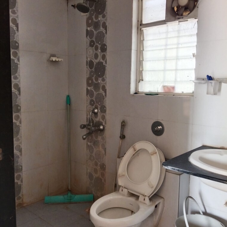 Bathroom, kolte-patil-beryl 3 Bedroom 1555 Sq.Ft. Apartment In Kharadi Pune 9640640