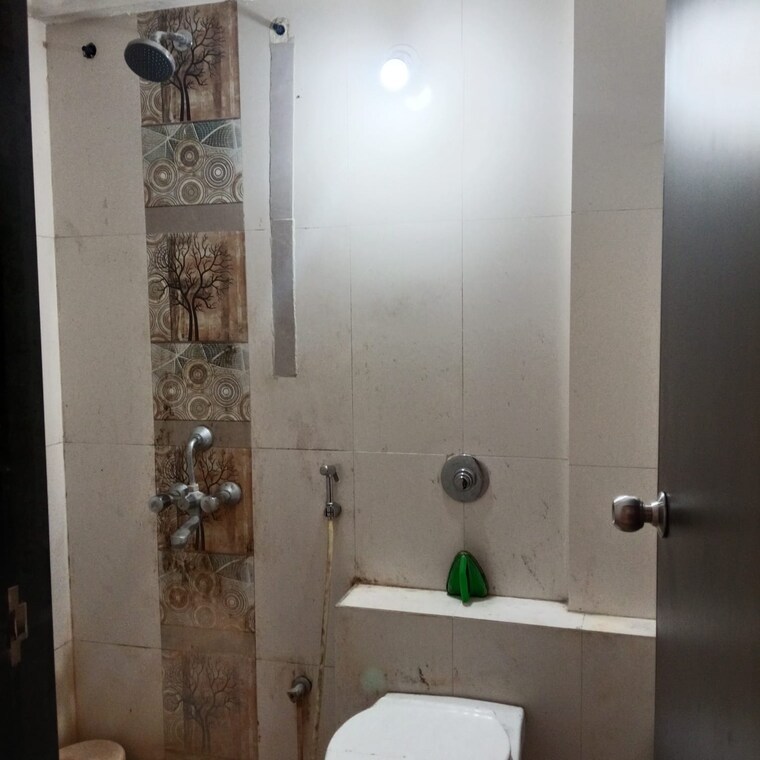 Bathroom, kolte-patil-beryl 3 Bedroom 1555 Sq.Ft. Apartment In Kharadi Pune 9640640