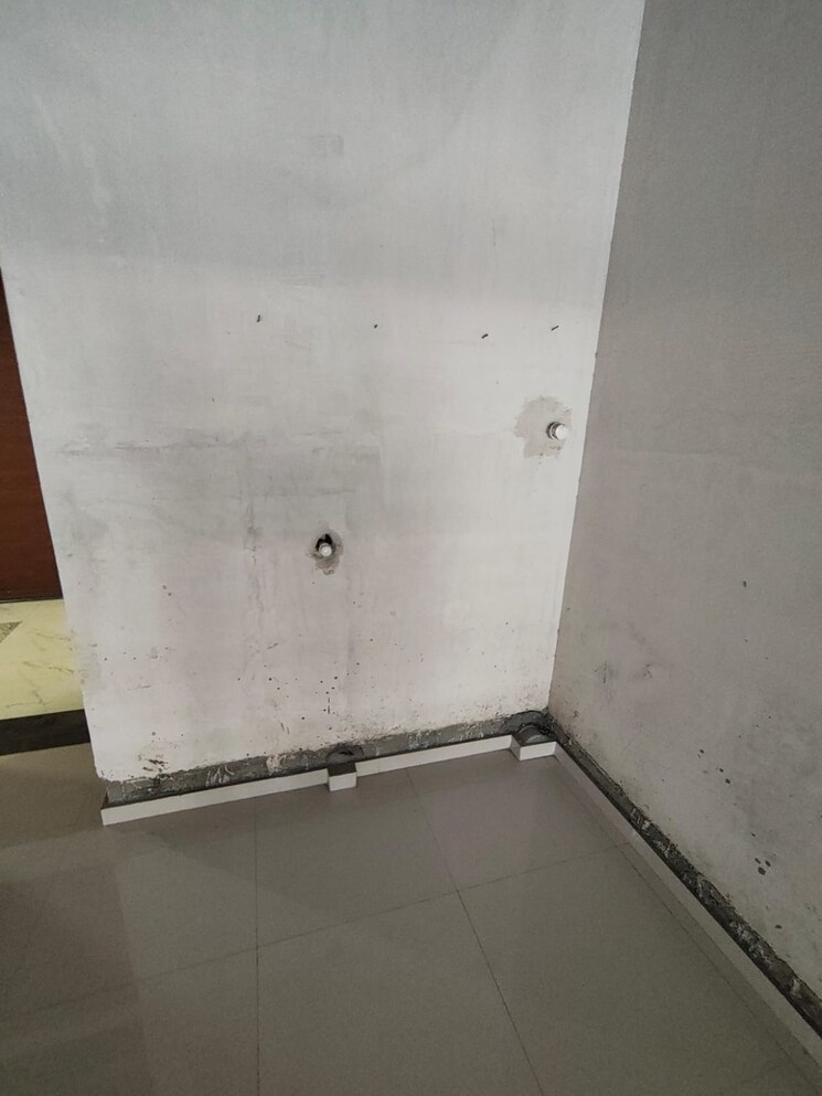 Bathroom, goel-ganga-trueno Commercial Office Space 636 Sq.Ft. In Viman Nagar Pune 9640594