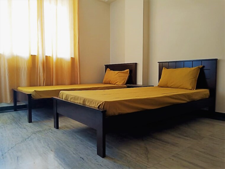 Bedroom, thane west Pg For Boys In Thane West 9640638
