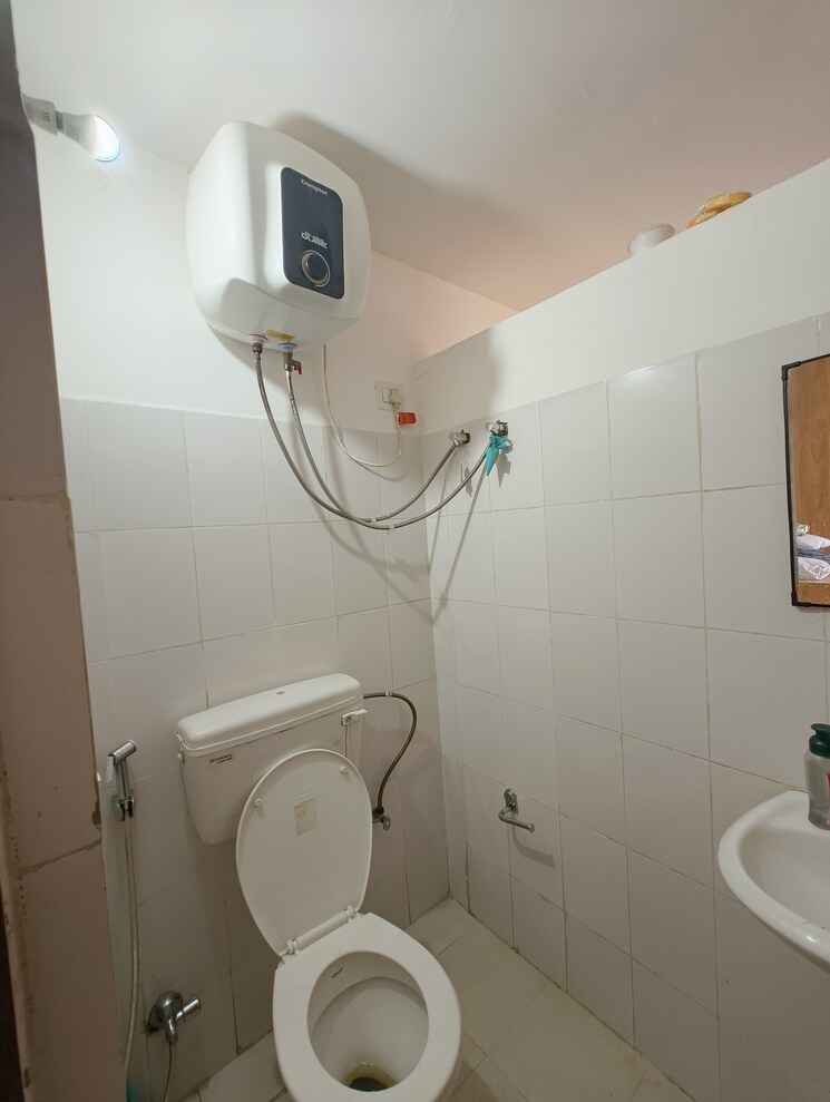Bathroom, adani-aangan 1 Bedroom 400 Sq.Ft. Apartment In Sector 89a Gurgaon 9640651