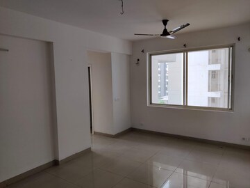 Room in 2 BHK Apartment at Stellar Mi Citihomes, Omicron Iii Greater Noida – for Sale