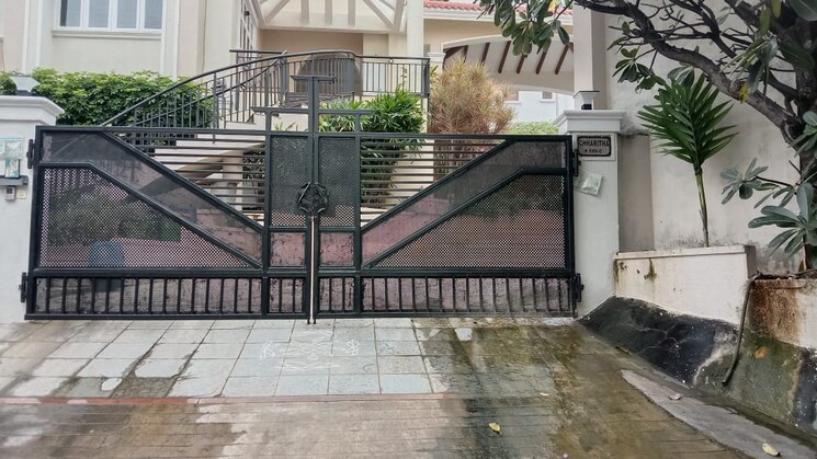 Balcony, jubilee hills 5 Bedroom 7000 Sq.Ft. Independent House In Jubilee Hills Hyderabad 9640707