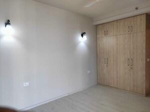 Room in 2 BHK Apartment at Emaar The Palm Drive-The Sky Terraces, Sector 66 – for Sale