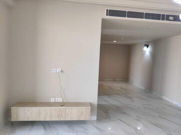 Room in 2 BHK Apartment at Emaar The Palm Drive-The Sky Terraces, Sector 66 – for Sale