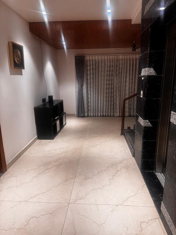  Parking, western-bliss 5 Bedroom 7573 Sq.Ft. Villa In Sainikpuri Hyderabad 9640645