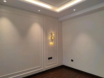 Room in 2 BHK Apartment at Emaar The Palm Drive-The Sky Terraces, Sector 66 – for Sale